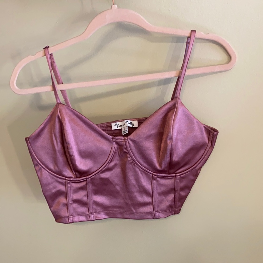 NWOT Cropped Tank
